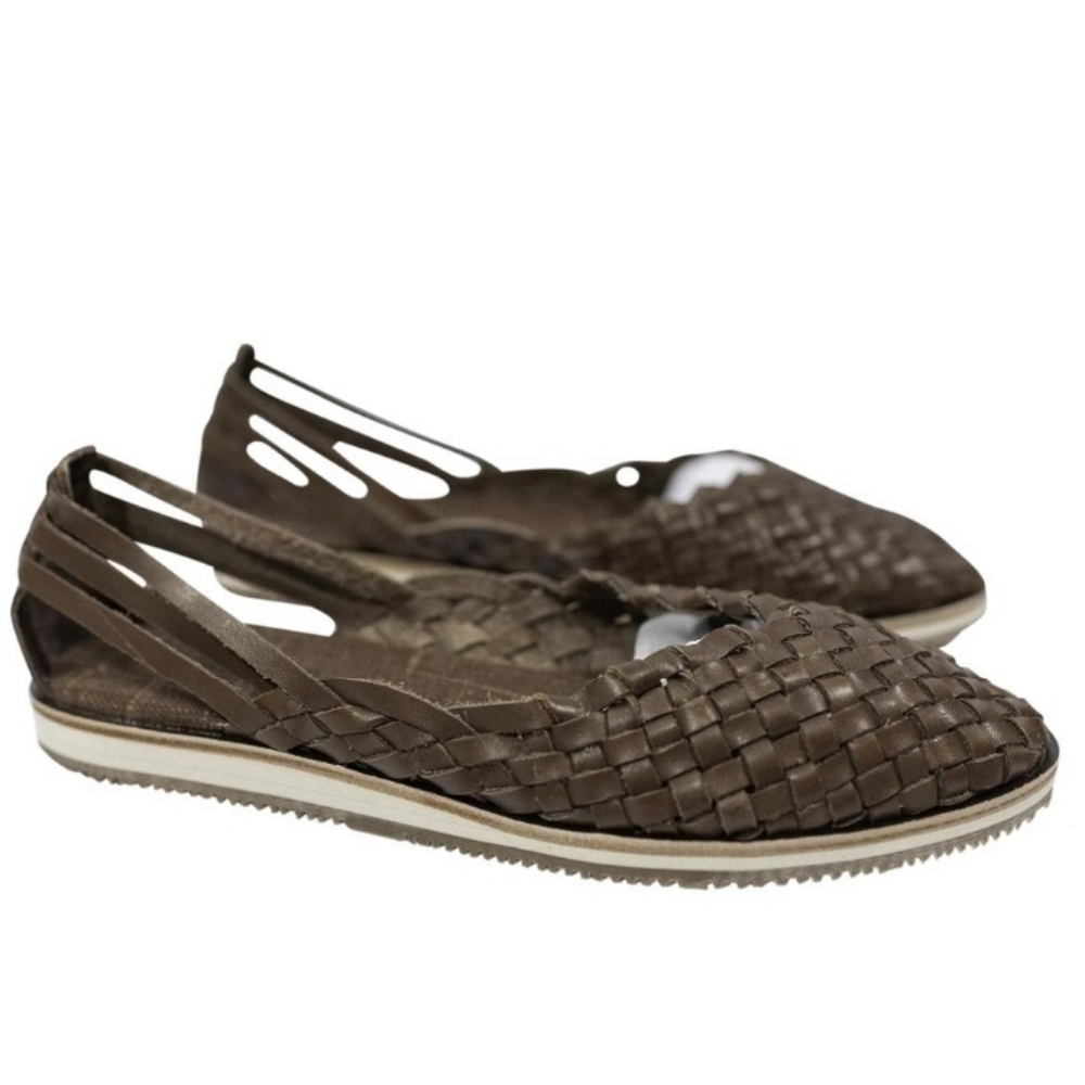 Tommy Bahama Casual Moccasin Loafer Closed Toe Guaraches